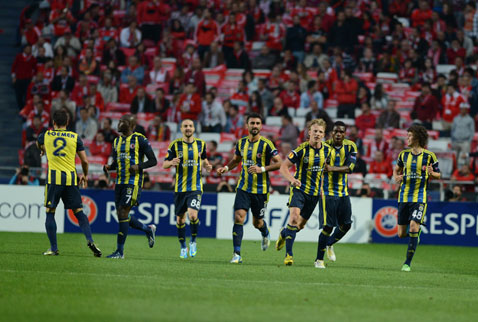 Fenerbahce football players celabrating a goal